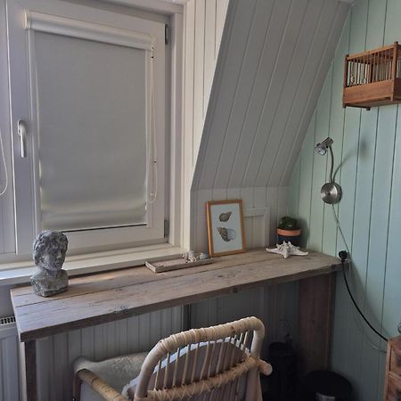 B&B De Wadvaarder Midsland Bagian luar foto
